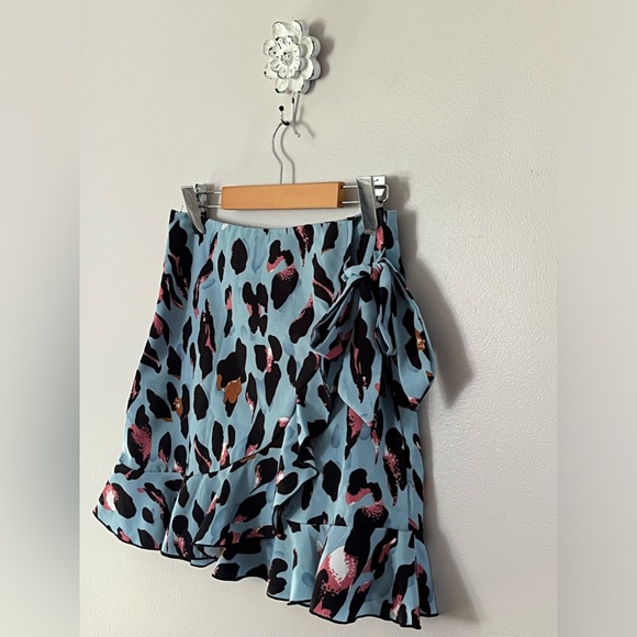 Women’s SHEIN Ruffle Hem Summer Coloured Leopard Print Tie Side Wrap Skirt - Picture 4 of 12